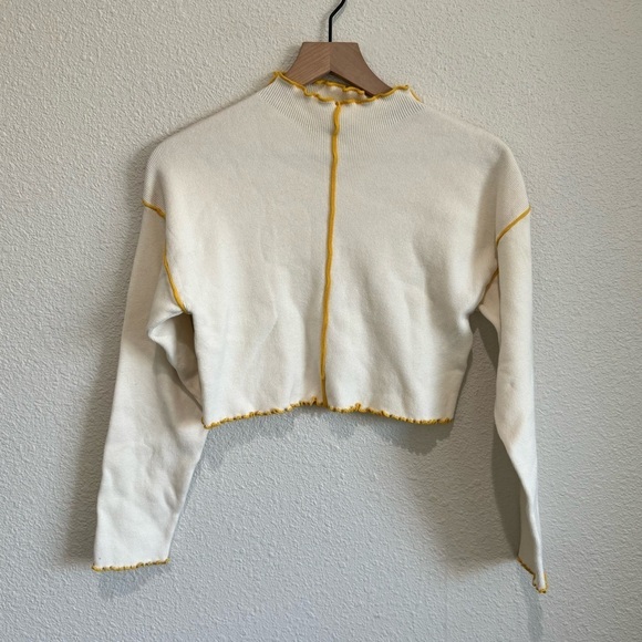 2. Urban Outfitters UO Zella Pullover Exposed-Hem Mock Neck Sweater Cream Small - Picture 2 of 10